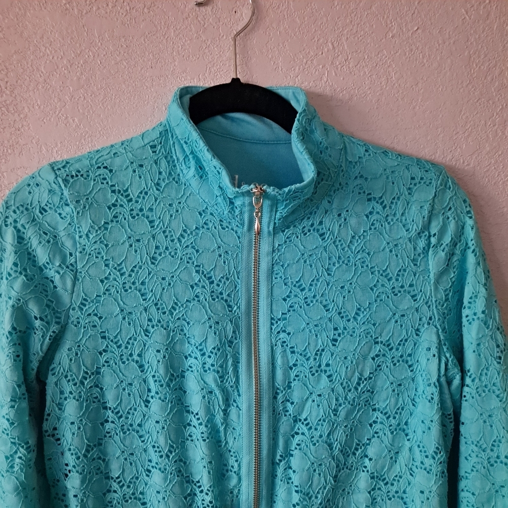 Denim & Company Blue Floral Sweatshirt - Picture 2 of 6